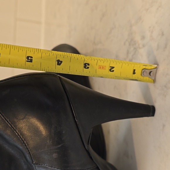 Worthington Leather Boots 8 - Picture 7 of 7